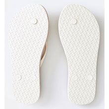 Japonki damskie RIP CURL GOLDEN STATE białe - Klapki - Adventure Sports
Japonki damskie RIP CURL GOLDEN STATE białe - Klapki - Adventure Sports