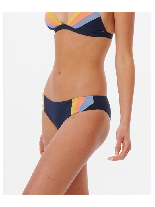 Majtki RIP CURL Melting Waves Cheeky Hipster granatowy - Stroje kąpielowe - Adventure Sports
Majtki RIP CURL Melting Waves Cheeky Hipster granatowy - Stroje kąpielowe - Adventure Sports