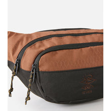 Nerka RIP CURL Waist Bag Searchers brązowe - TU - Torba - Adventure Sports
Nerka RIP CURL Waist Bag Searchers brązowe - TU - Torba - Adventure Sports