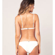 Bikini RIP CURL GOLDEN STATE TRI SET białe w pasy - Stroje kąpielowe - Adventure Sports
Bikini RIP CURL GOLDEN STATE TRI SET białe w pasy - Stroje kąpielowe - Adventure Sports