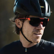 Okulary fotochromowe JULBO ULTIMATE - pomarańczowy | Reactiv Cat 0-3 - L - Adventure Sports
Okulary fotochromowe JULBO ULTIMATE - pomarańczowy | Reactiv Cat 0-3 - L - Adventure Sports