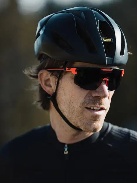 Okulary fotochromowe JULBO ULTIMATE - pomarańczowy | Reactiv Cat 0-3 - L - Adventure Sports
Okulary fotochromowe JULBO ULTIMATE - pomarańczowy | Reactiv Cat 0-3 - L - Adventure Sports