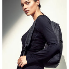 Koszulka sportowa damska CASALL Essential Mesh Detail Long Sleeve czarny - Adventure Sports
Koszulka sportowa damska CASALL Essential Mesh Detail Long Sleeve czarny - Adventure Sports