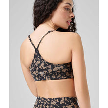 Stanik treningowy CASALL Strappy Sports Bra brązowy - Top - Adventure
Stanik treningowy CASALL Strappy Sports Bra brązowy - Top - Adventure