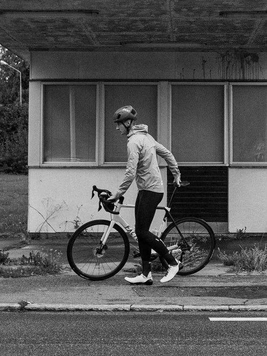 Spodnie rowerowe POC THERMAL VPDs Bib Tights - czarny - Spodenki - Adventure Sports
Spodnie rowerowe POC THERMAL VPDs Bib Tights - czarny - Spodenki - Adventure Sports