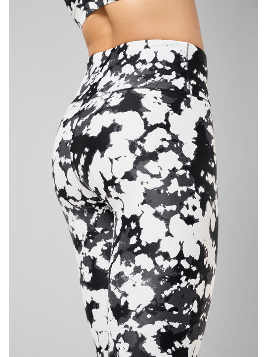 Legginsy CASALL Ultra High Waist Printed Tights - Adventure Sports
Legginsy CASALL Ultra High Waist Printed Tights - Adventure Sports