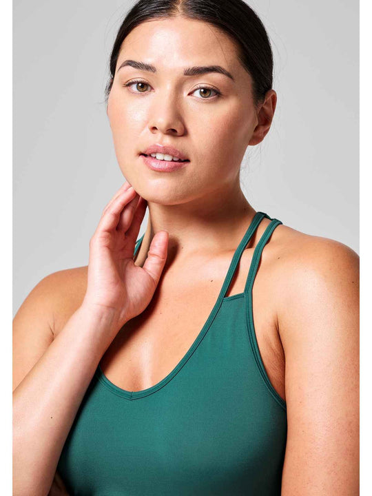 Koszulka sportowa CASALL V-Neck Racerback zielony - Adventure Sports
Koszulka sportowa CASALL V-Neck Racerback zielony - Adventure Sports