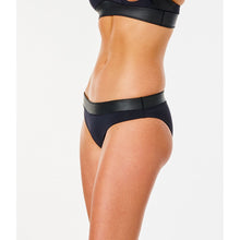 Dół Bikini RIP CURL Mirage Ultimate Good Pant - czarny - Stroje kąpielowe - Adventure Sports
Dół Bikini RIP CURL Mirage Ultimate Good Pant - czarny - Stroje kąpielowe - Adventure Sports