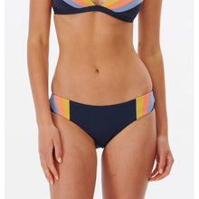 Majtki RIP CURL Melting Waves Cheeky Hipster granatowy - Stroje kąpielowe - Adventure Sports
Majtki RIP CURL Melting Waves Cheeky Hipster granatowy - Stroje kąpielowe - Adventure Sports