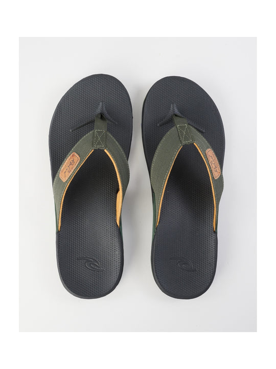 Japonki skórzane męskie RIP CURL RANGER czarno zielone - Klapki - Adventure Sports
Japonki skórzane męskie RIP CURL RANGER czarno zielone - Klapki - Adventure Sports