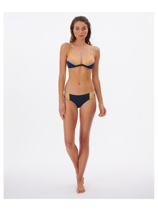 Biustonosz RIP CURL Melting Waves Fixed Tri granatowy - Stroje kąpielowe - Adventure Sports
Biustonosz RIP CURL Melting Waves Fixed Tri granatowy - Stroje kąpielowe - Adventure Sports