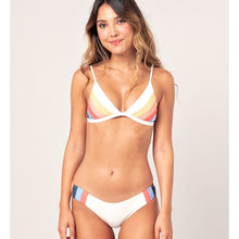 Bikini RIP CURL GOLDEN STATE TRI SET białe w pasy - Stroje kąpielowe - Adventure Sports
Bikini RIP CURL GOLDEN STATE TRI SET białe w pasy - Stroje kąpielowe - Adventure Sports