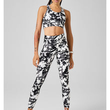 Legginsy CASALL Ultra High Waist Printed Tights - Adventure Sports
Legginsy CASALL Ultra High Waist Printed Tights - Adventure Sports