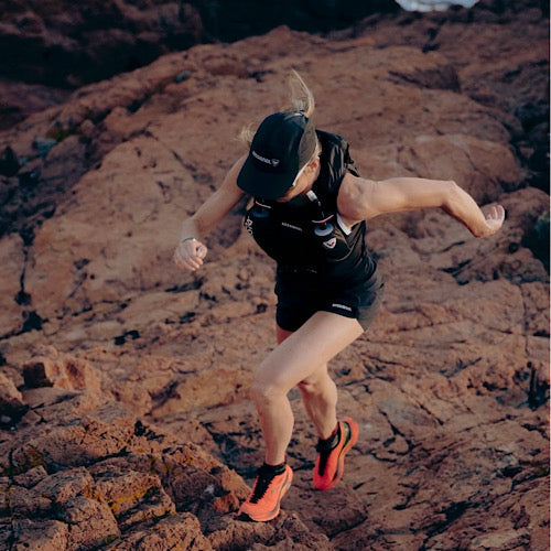 Jak poprawić komfort biegania dzięki odpowiednim butom i skarpetom? Poradnik dla biegaczy