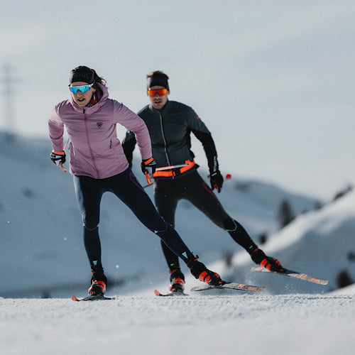 Nieoczywiste akcesoria do narciarstwa biegowego, które zmieniają komfort treningu