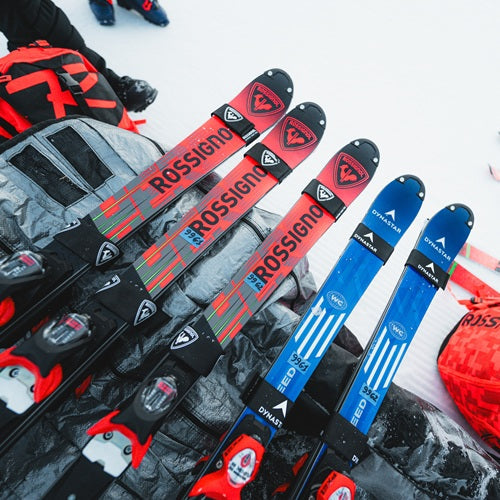 Sprzęt RACE a personalizacja – jak dobór nart i odzieży poprawia pewność siebie na stoku