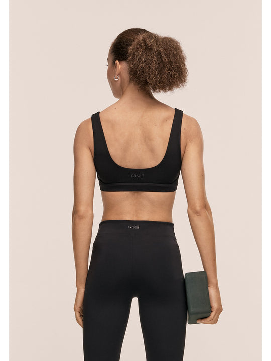 Stanik sportowy CASALL Soft Touch Padded Sports Bra kolor czarny
