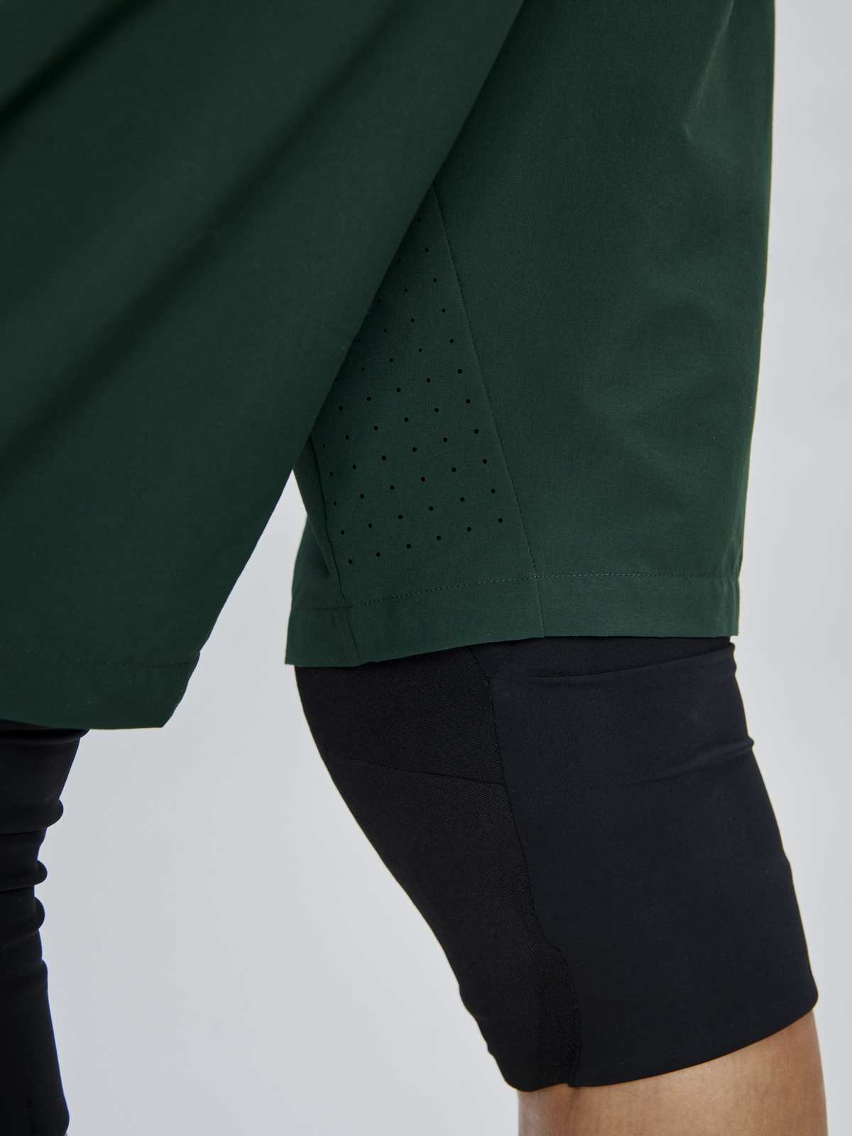 Spodenki rowerowe damskie POC W's Motion Air Shorts zielone