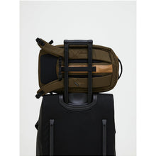 Plecak PEAK PERFORMANCE Commuter Backpack brązowy
