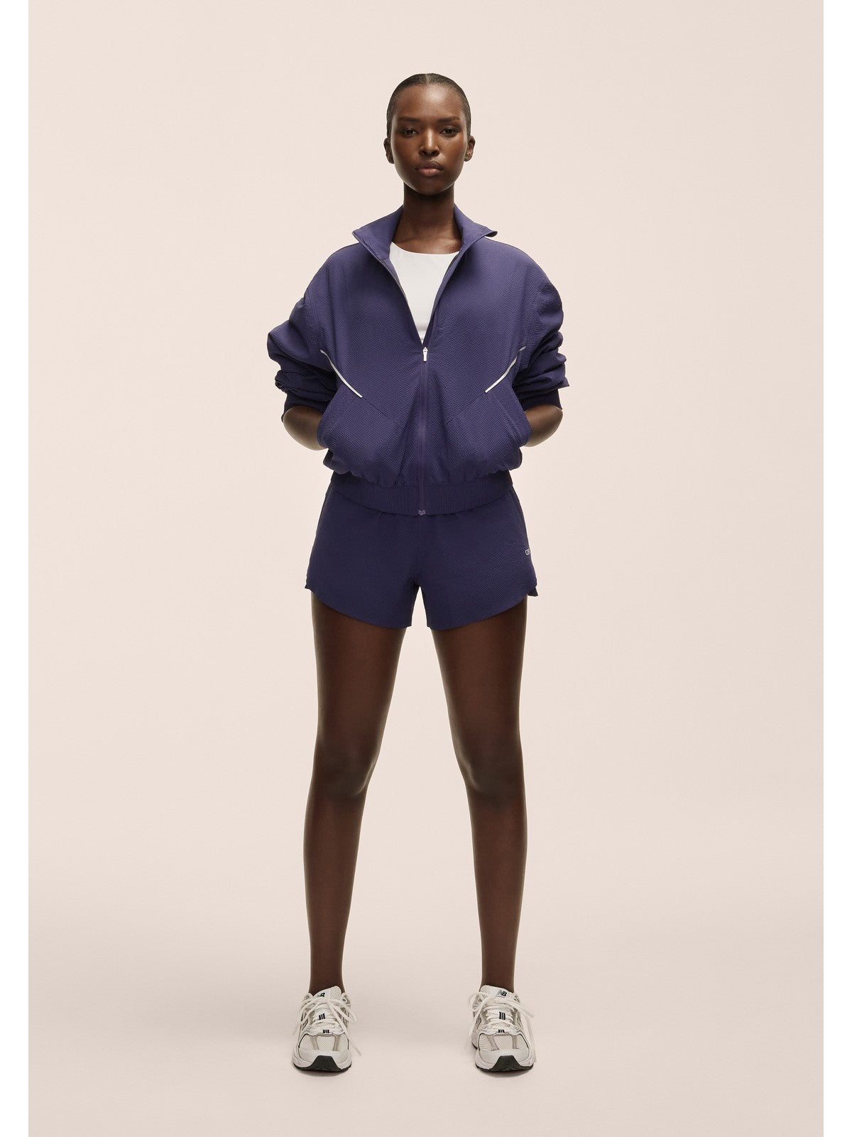 Szorty do biegania Casall Luna Textured Shorts fioletowy - Adventure Sports