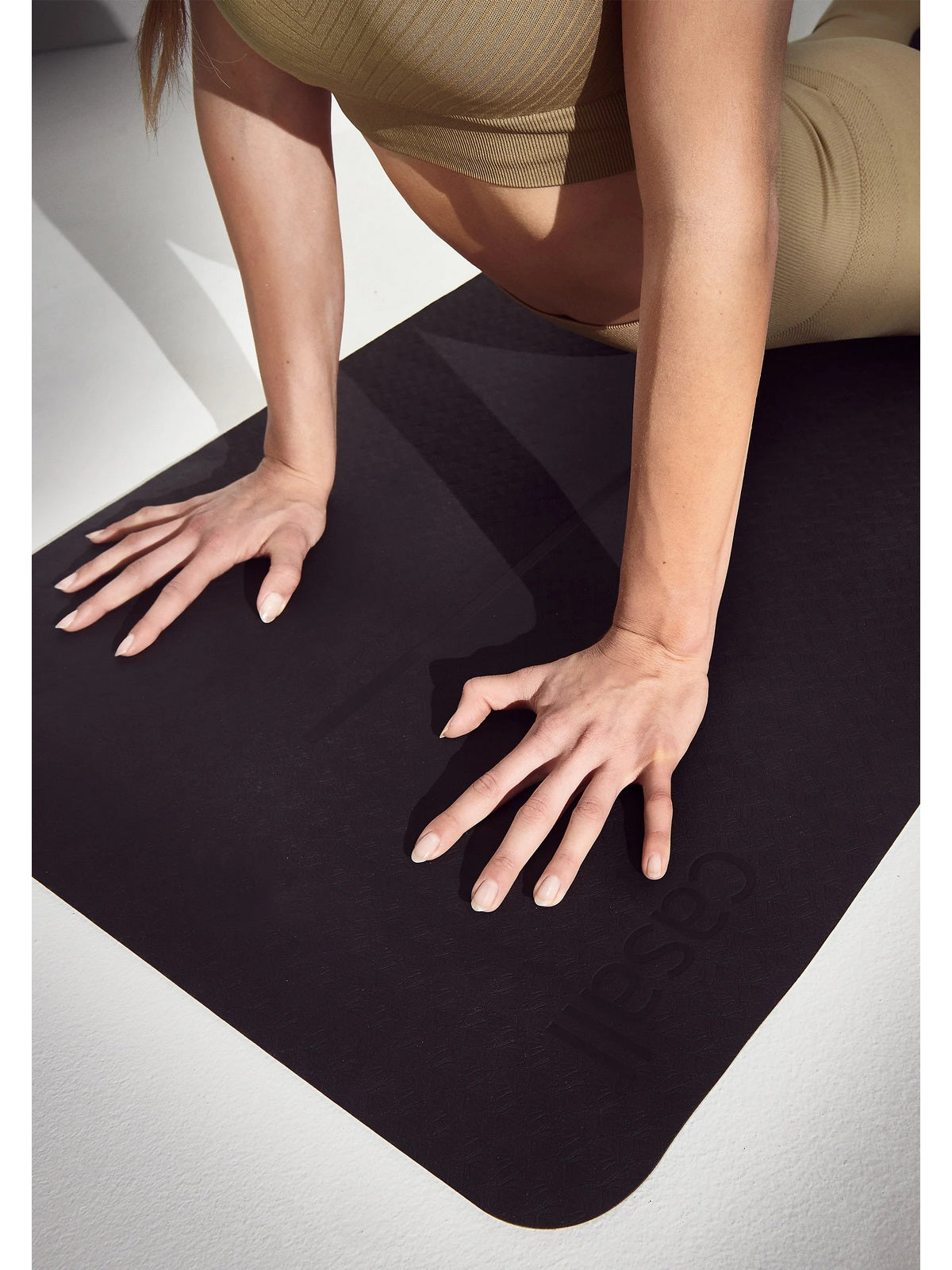 Mata do jogi CASALL Yoga mat position 4mm kolor czarny