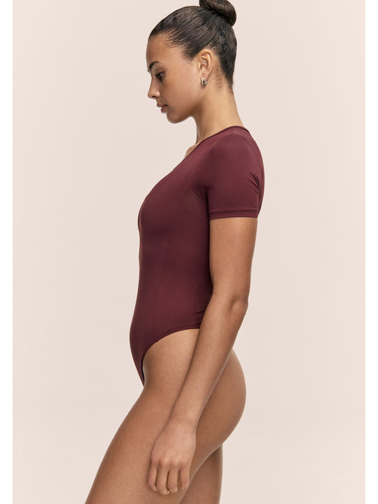 Body CASALL Studio Body Short Sleeve kolor bordowy
