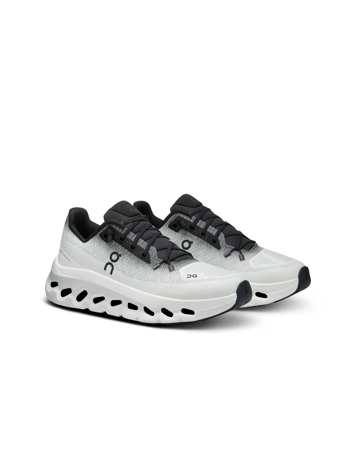 Buty damskie ON RUNNING Cloudtilt biało czarny