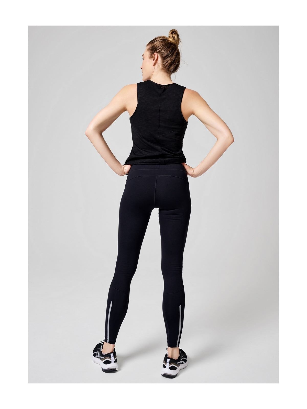 Koszulka damska treningowa CASALL Soft Texture Tank czarny