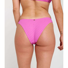 Dół od bikini damski RIP CURL Custom Rib Hi Leg Cheeky różowe
