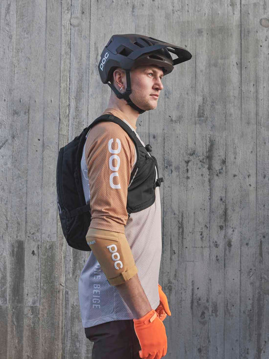 Plecak rowerowy POC COLUMN VPD Backpack 13L - czarny
