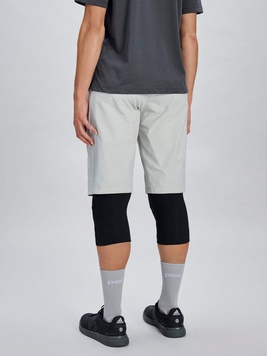 Spodenki rowerowe damskie POC W's Motion Shorts szare
