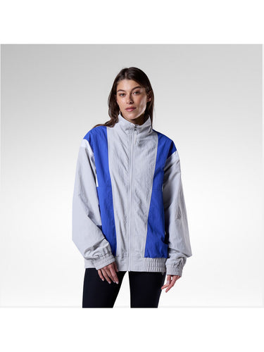 Kolor: light grey