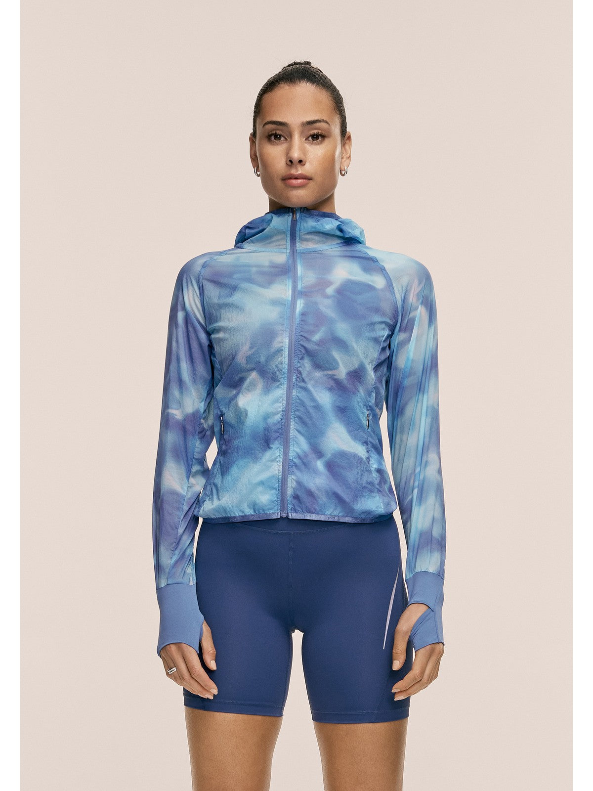 Kurtka damska CASALL Breeze Printed Running Jacket kolor granatowy