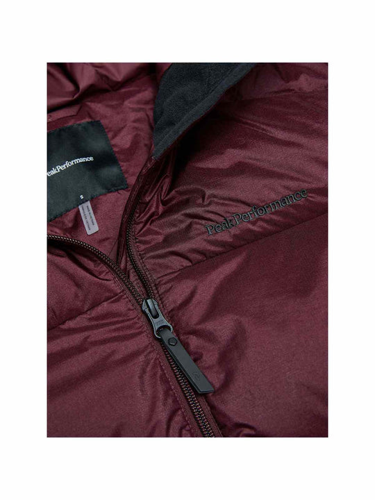 Kurtka narciarska damska PEAK PERFORMANCE Glissade Down Ski Jacket bordowa
