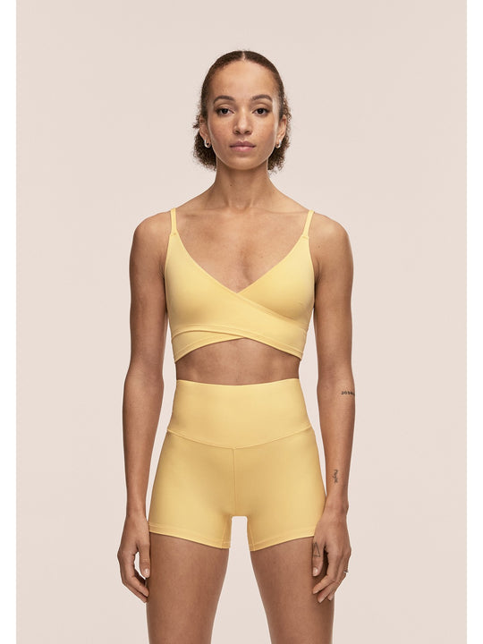 Legginsy treningowe damskie CASALL Ultra High Waist Hot Pant kolor żółty
