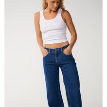 Spodnie damskie RIP CURL Aggie Relaxed Jeans granatowe
