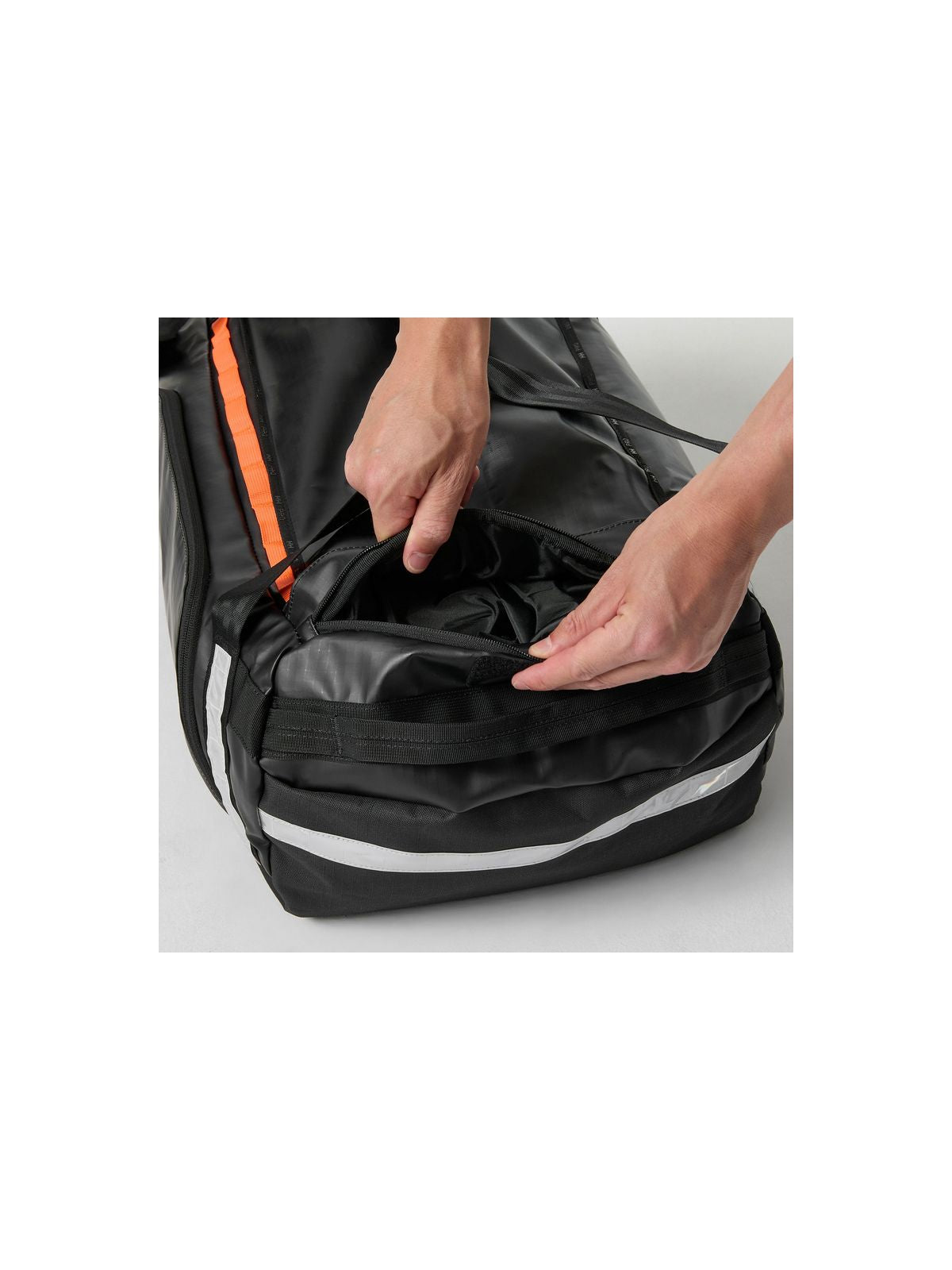 Torba HELLY HANSEN Guide Duffel Bag 50L czarna