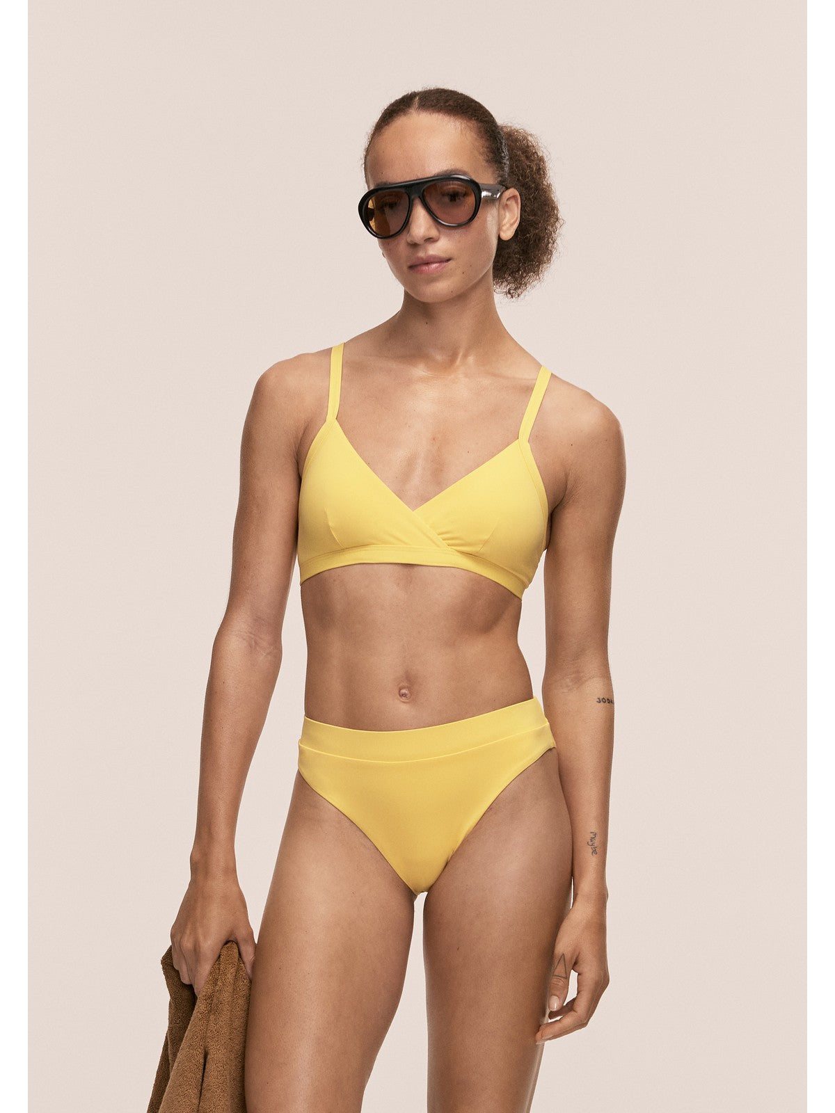 Majtki kąpielowe CASALL High Waist Bikini Brief kolor żółty