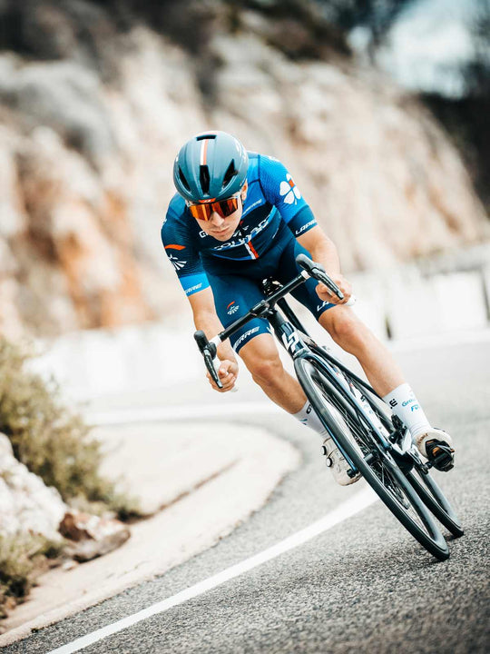 Kask rowerowy JULBO Sprint Groupama-FDJ - niebieski - Adventure Sports
