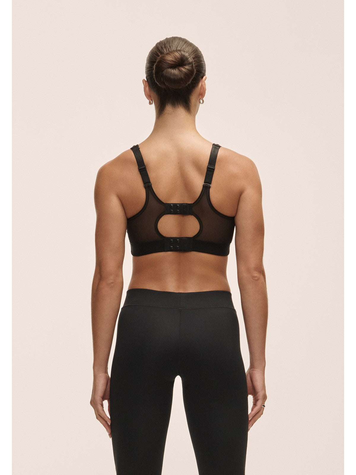 Stanik sportowy CASALL High Impact Sports Bra kolor czarny