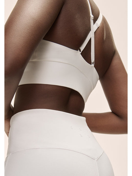Stanik treningowy CASALL Wrap Sports Bra biały kolor biały
