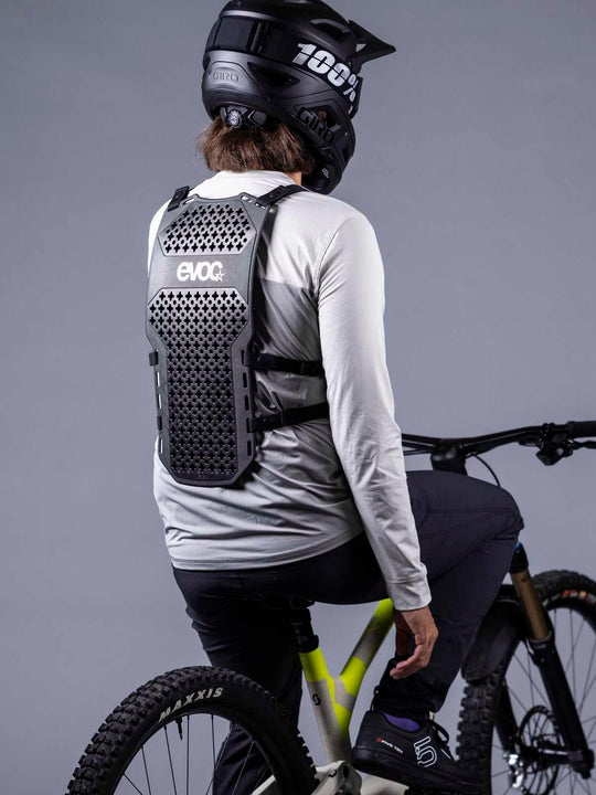 Ochraniacz rowerowy EVOC Torso Protector black
