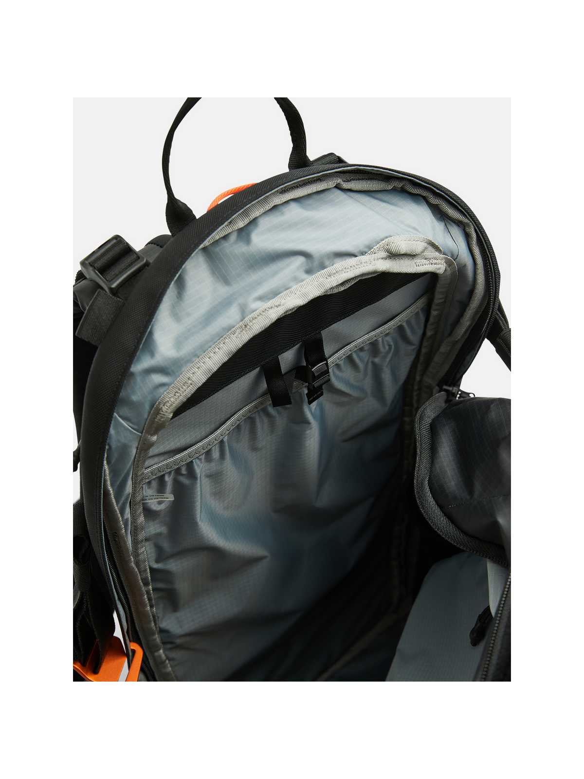 Plecak PEAK PERFORMANCE Vertical Ski Backpack 25L czarny