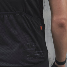 Koszulka rowerowa POC M’s ESSENTIAL ROAD LOGO - czarny - Adventure Sports
