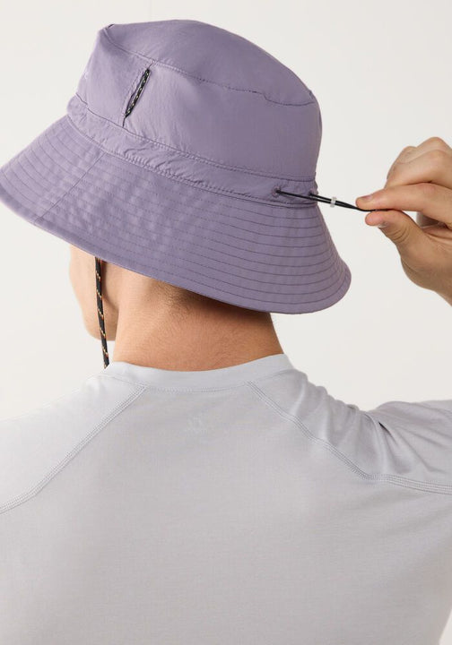 Kapelusz HAGLÖFS Solis Hat purple fog
