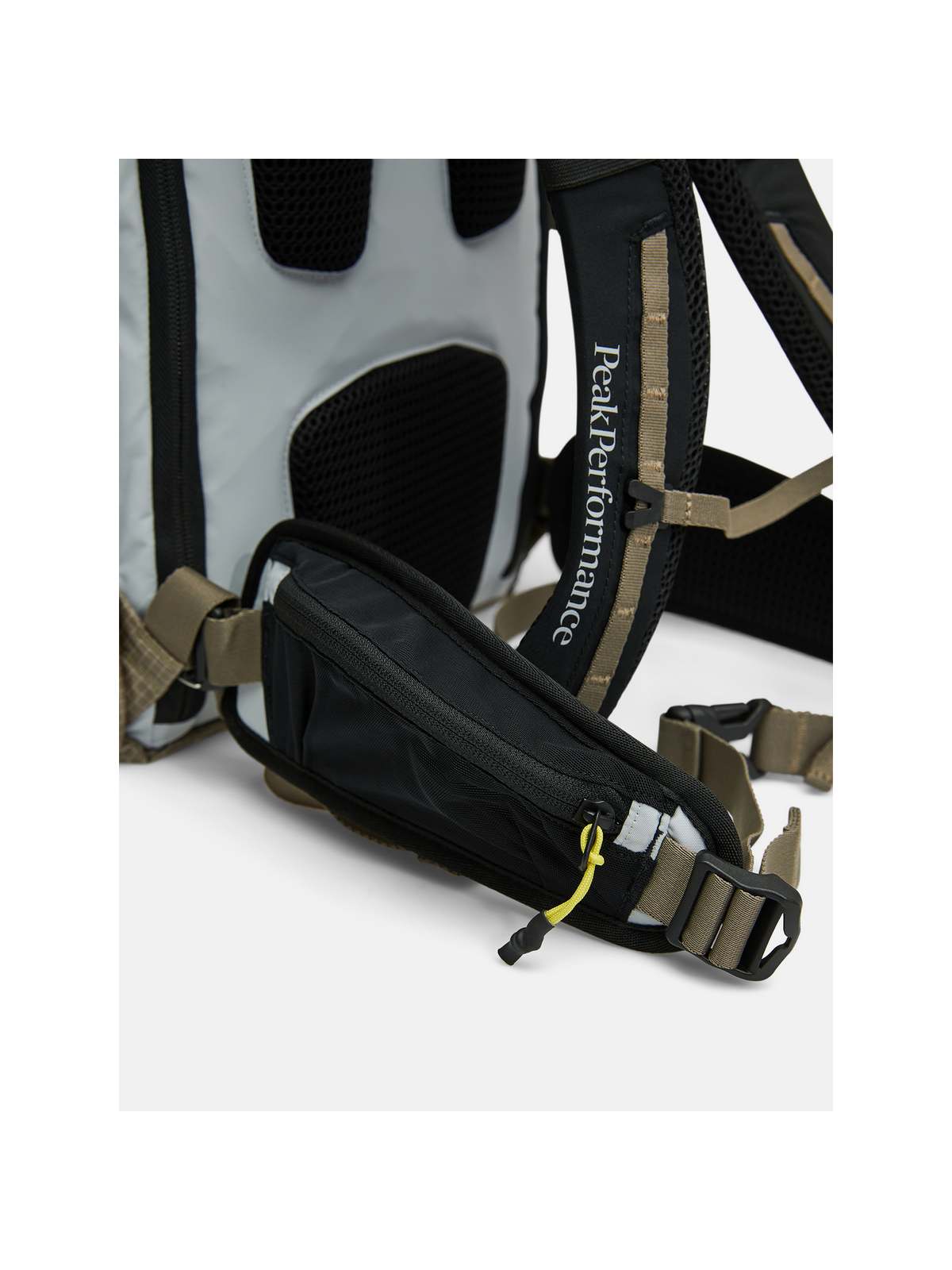 adventuresports plecak-peak-performance-hike-backpack-g80705020-g67 detail
