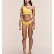 Majtki kąpielowe CASALL Twist Bikini Breif kolor żółty
