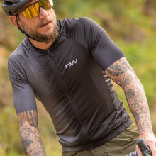 Koszulka rowerowa NORTHWAVE BLADE Jersey - czarny/ciemny szary - Adventure Sports
