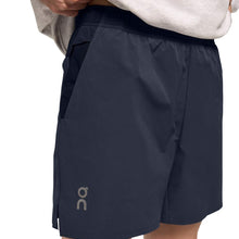 Szorty do biegania ON RUNNING Essential Shorts granatowy
