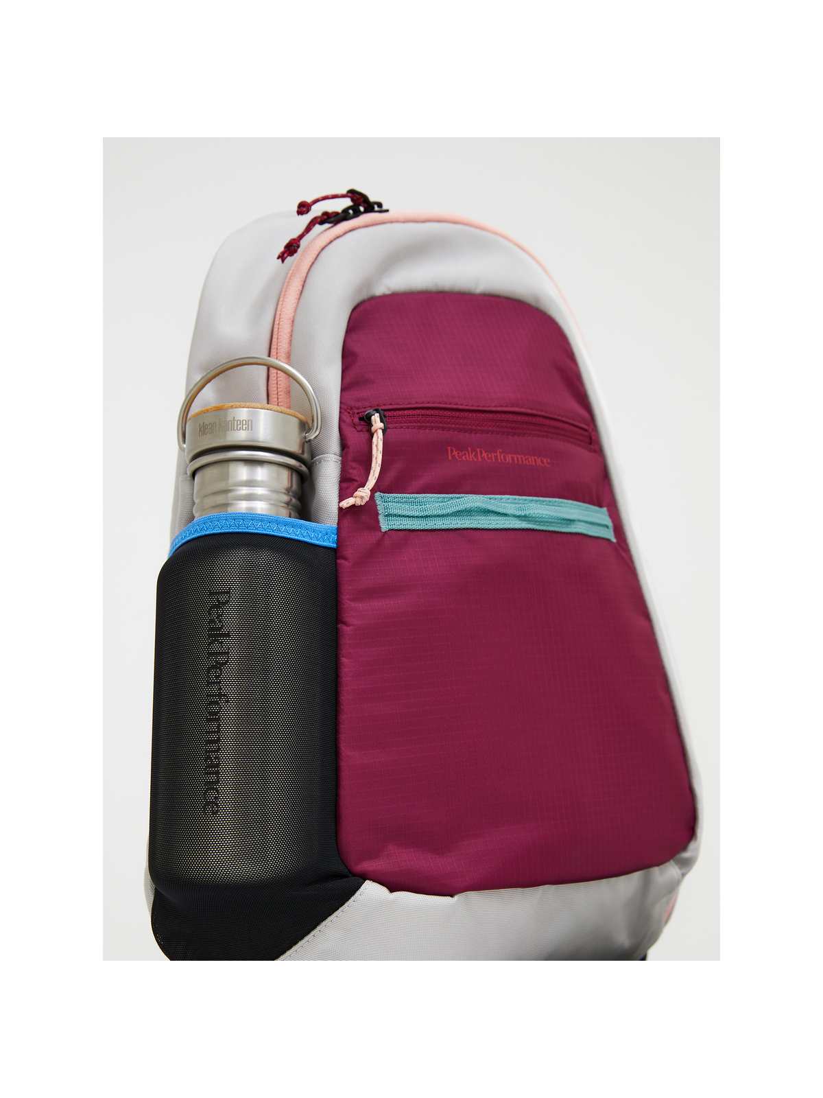 Torba PEAK PERFORMANCE Outdoor Crossbody Bag biały